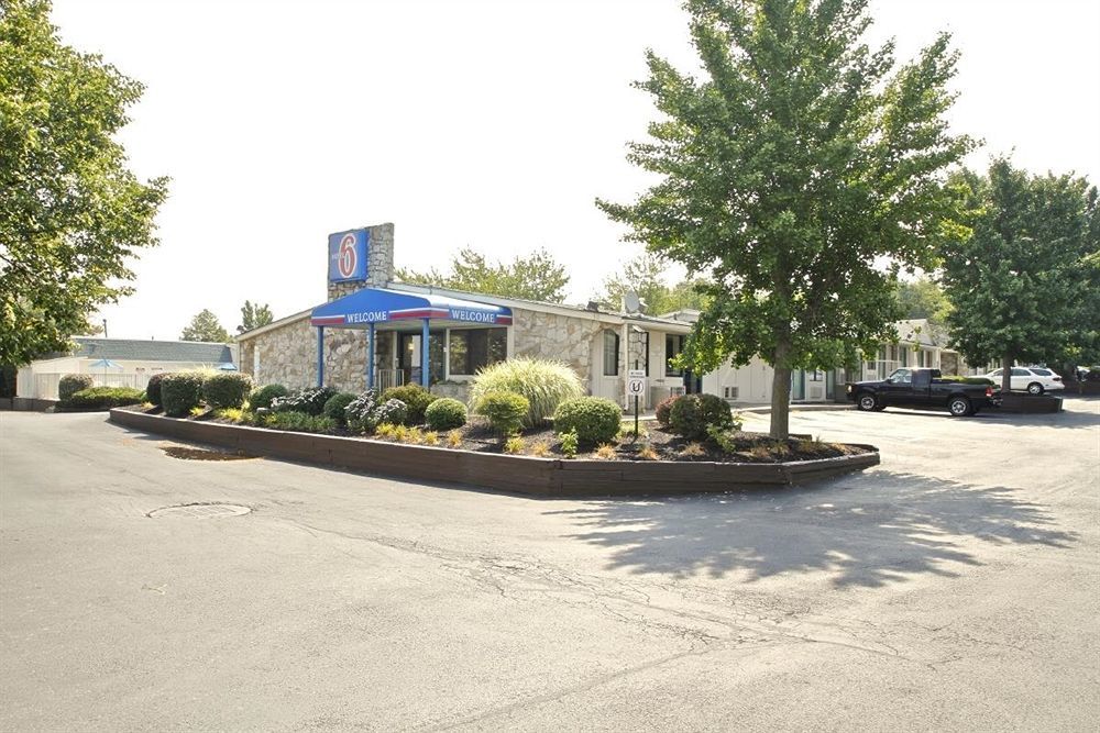 Howard Johnson By Wyndham Harrisonburg Exterior photo